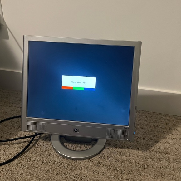 HP vs15 15" LCD Monitor - Picture 1 of 4